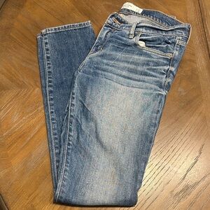 Abercrombie & Fitch Women's Light Blue Skinny Jeans
